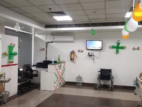 dialysis center in delhi